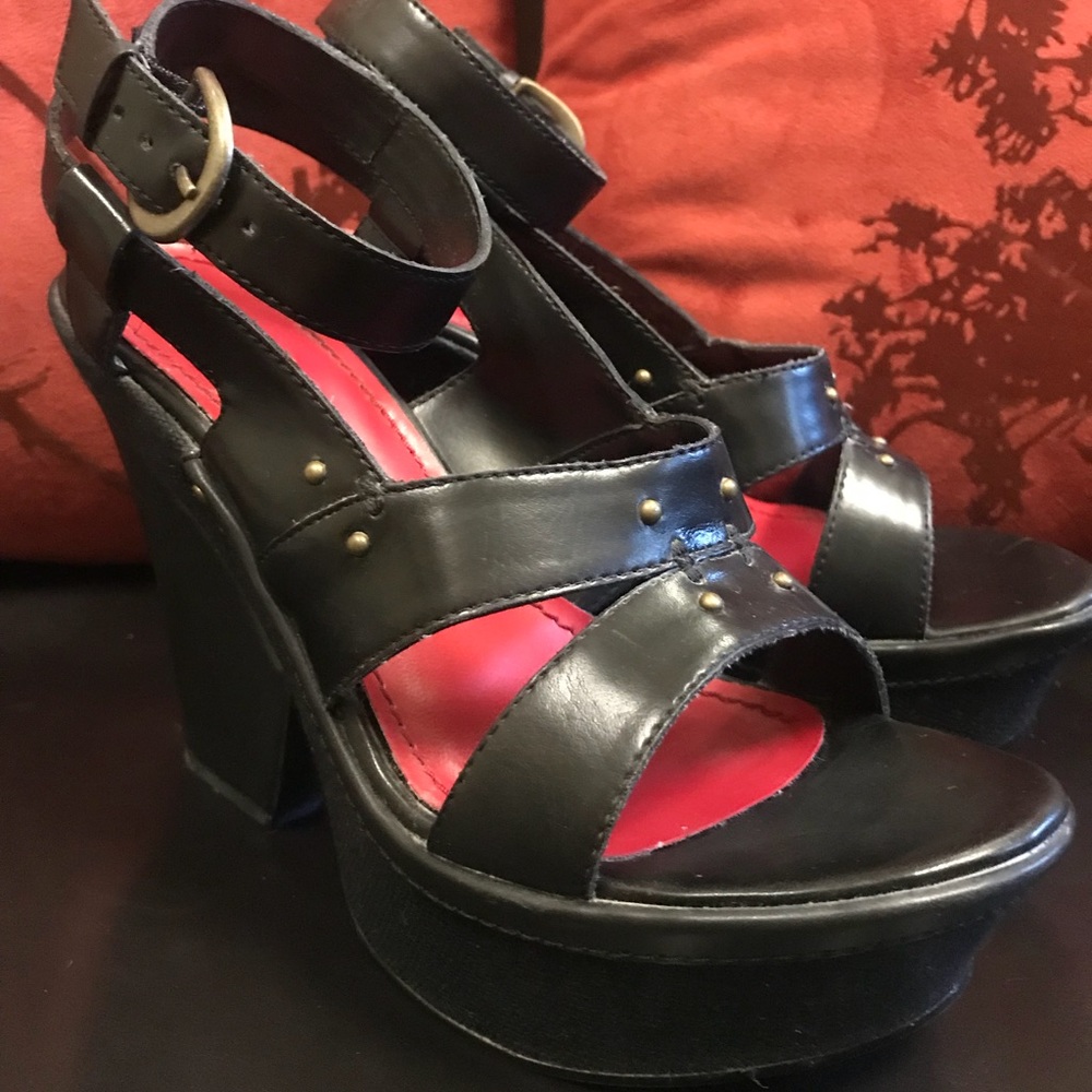 Latinas Platforms